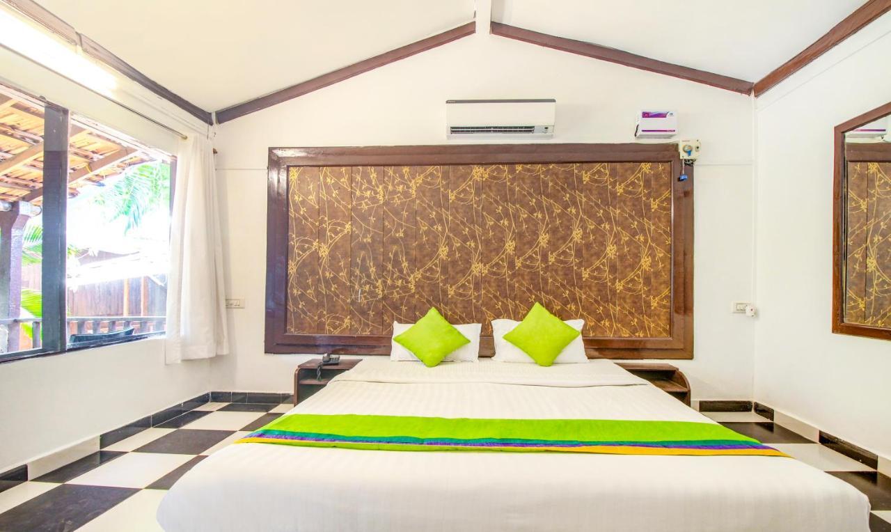 Treebo Trend Ashwem Beach Resort Goa Mandrem Buitenkant foto